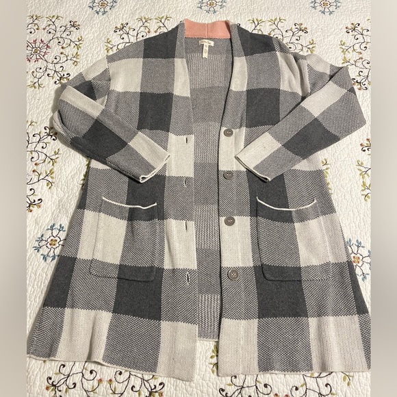 Matilda Jane Sweaters - Matilda Jane Women’s Cardigan Grey Buffalo Plaid